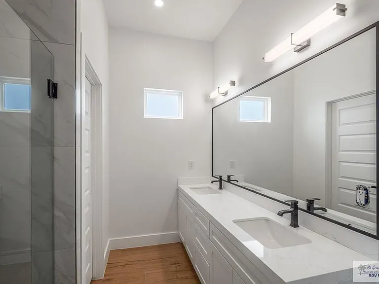 5997 Alexander Rd — Photo 7