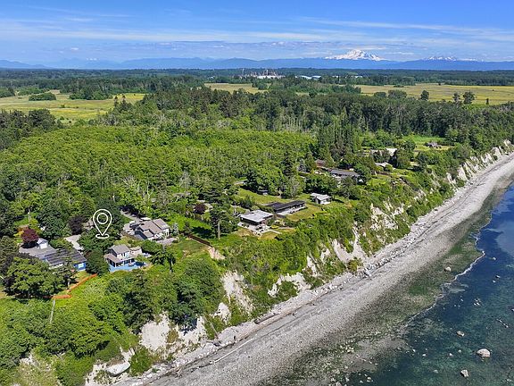 3rd image of 5551 Maple Way