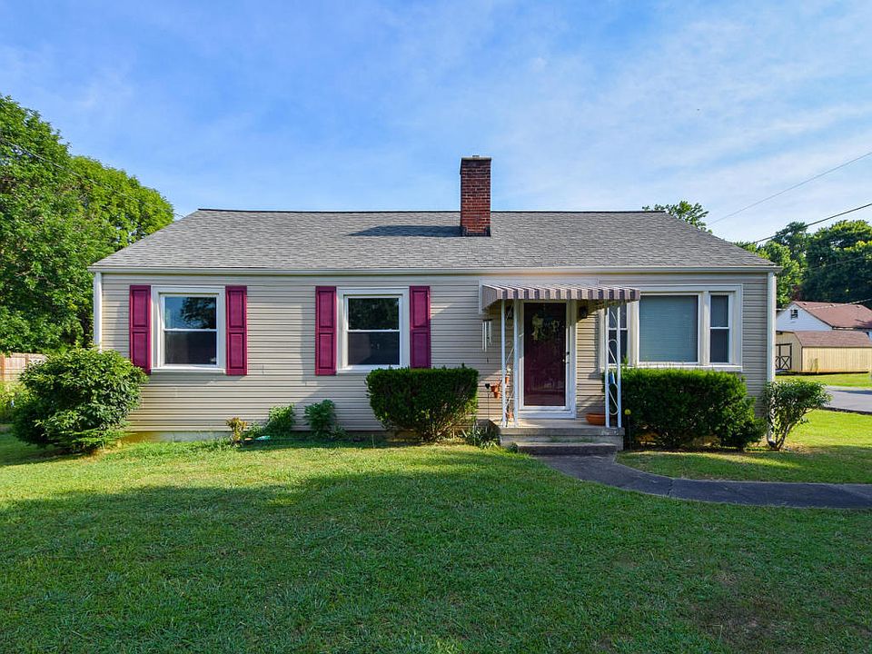 1st image of 1543 Garst St