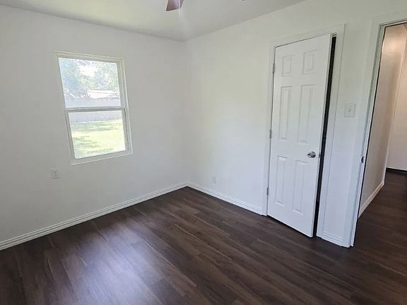 5th image of 2616 Marbella Ln