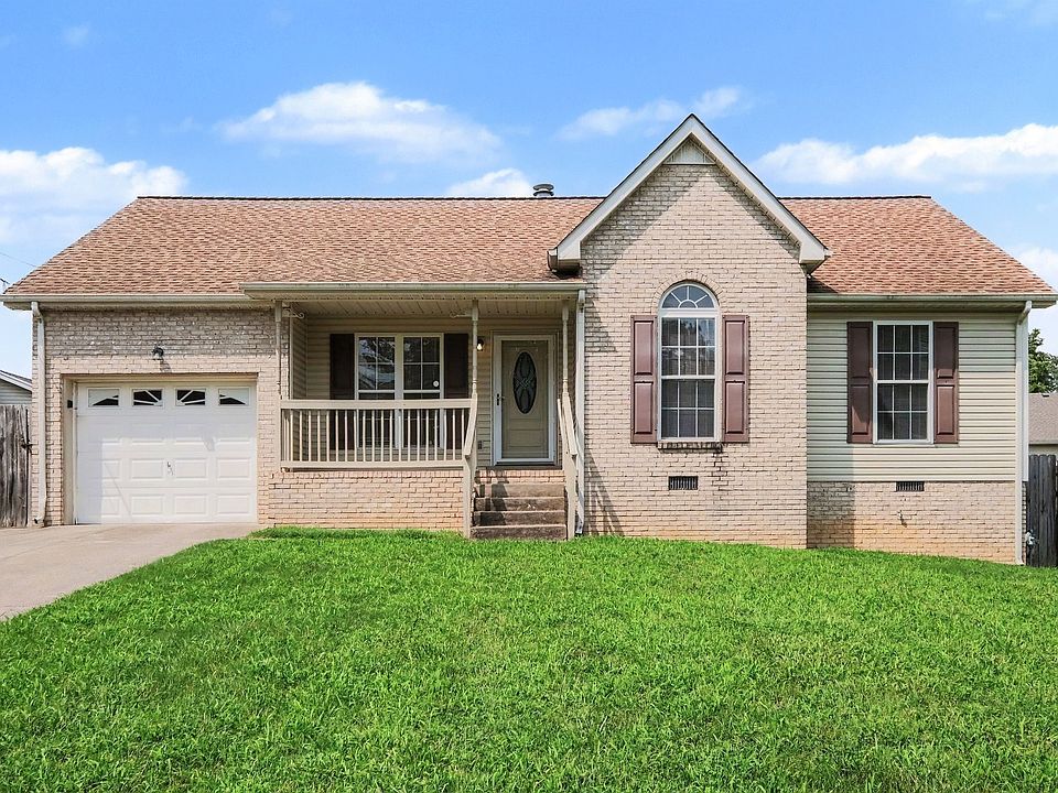 1st image of 604 Ellis Ct