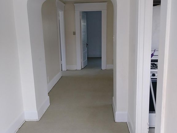 2nd image of 207 S Gramercy Pl