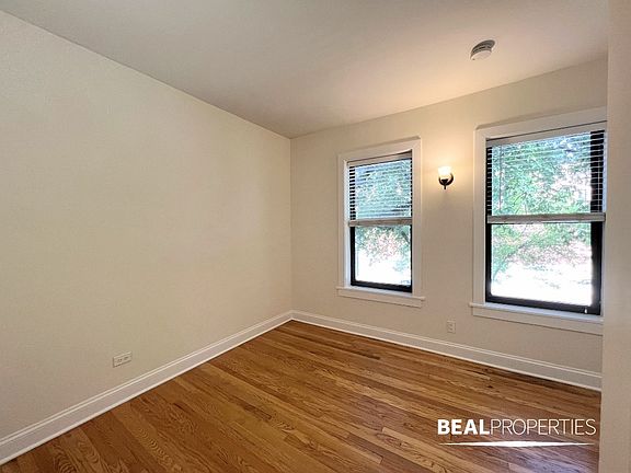 3rd image of 4034 N Ashland Ave #E2