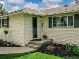 139 Winona Dr, Machesney Park, IL 61115