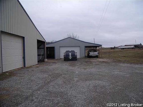 4th image of 7513 Highway 690
