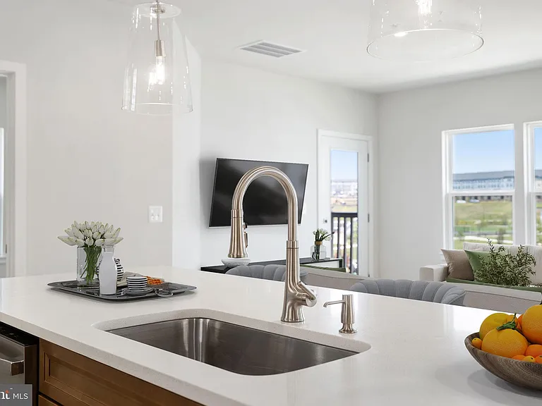 1611 Potomac Shores Pkwy #401 — Photo 36