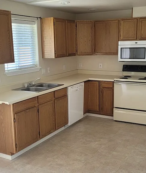 34 N Alora Dr — Photo 23