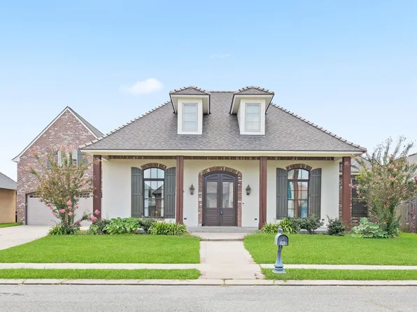 105 Fyvie Ln, Lafayette, LA 70503