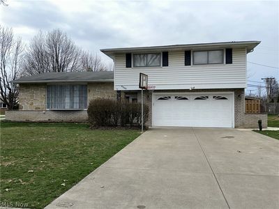 6506 Fairweather Dr, Middleburg Heights, OH, 44130