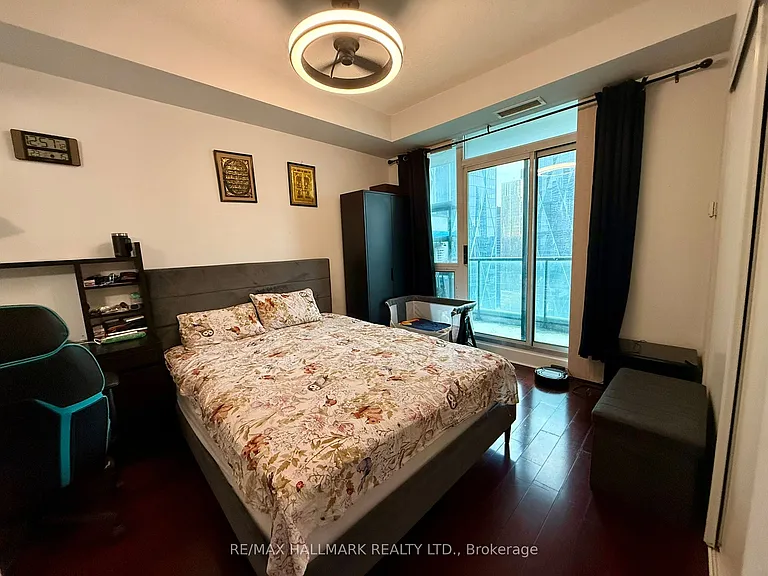 16 Yonge St #3803 — Photo 20