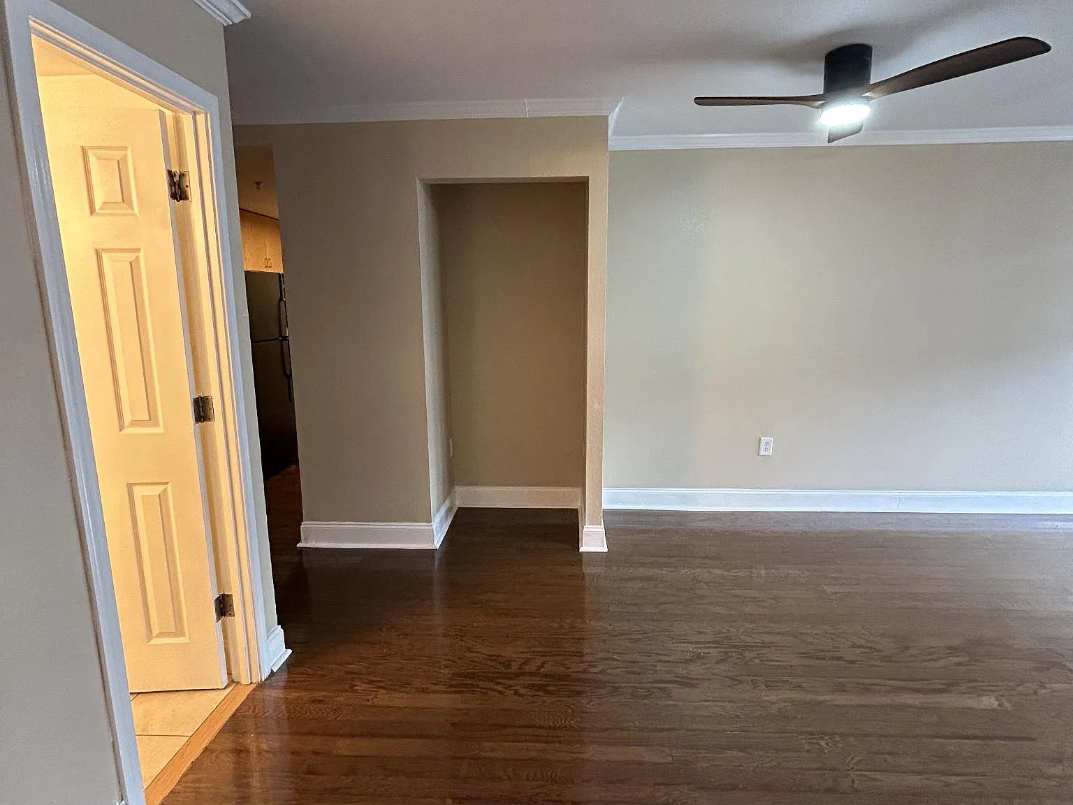 Studio, 566 sqft, $1,400 — Photo 3