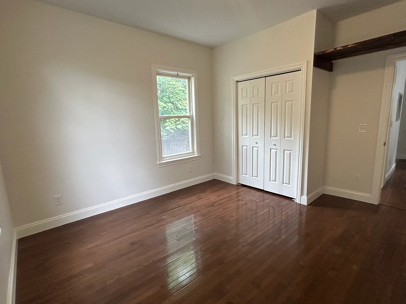 3 bed, $3,000 — Photo 4