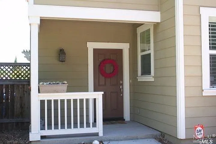 1436 Velma Ave — Photo 2