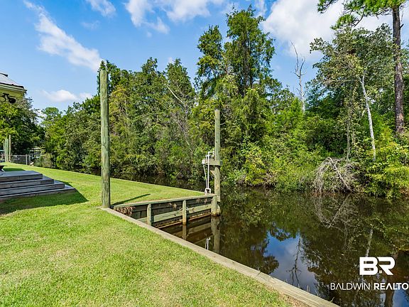 3rd image of 33785 Lost River Rd