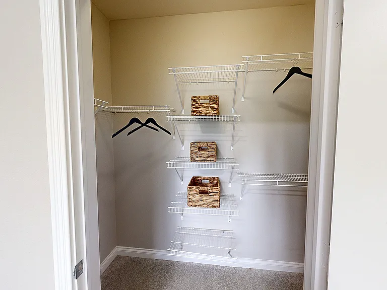 Walk-in Closet