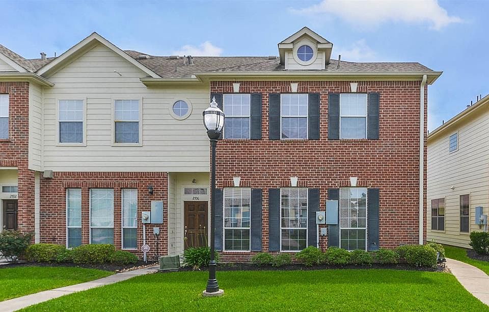 1st image of 2710 Misty Heath Ln