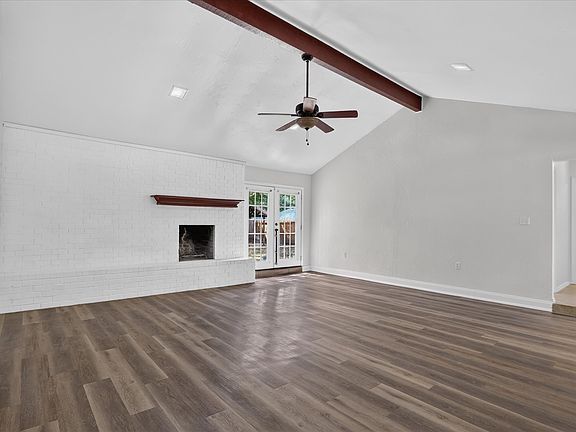 4th image of 1016 Westminster Ln