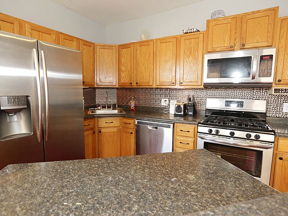 4th image of 877 Marshall Ave
