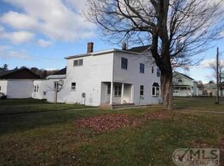 905 N Westwood Dr, Ishpeming, MI 49849