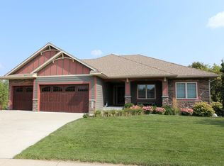1027 Homestead Dr, Jordan, MN 55352