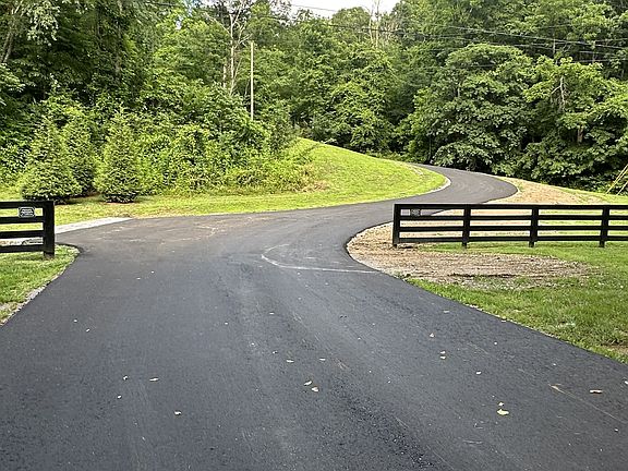 4th image of 6017 Russell Ridge Ln