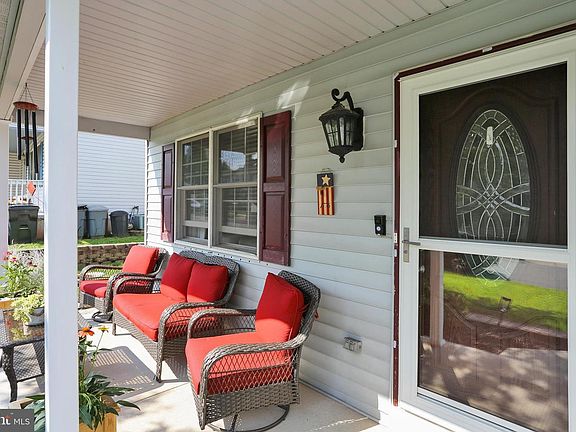 4th image of 6125 Pond View Dr