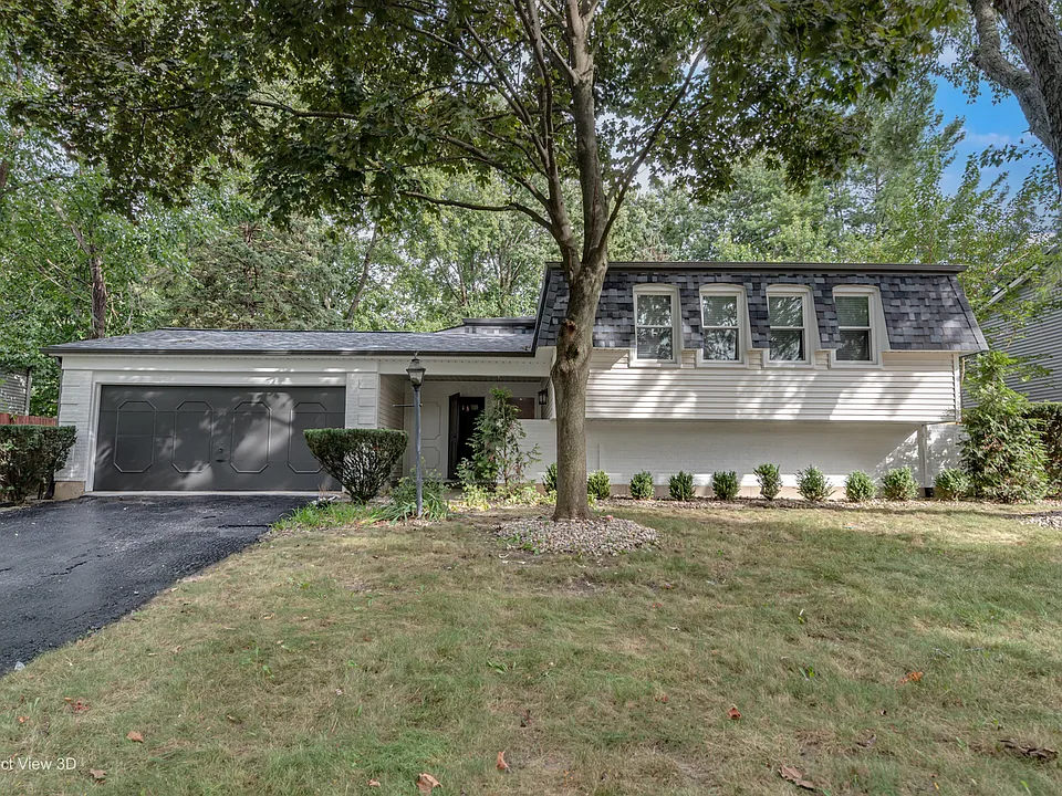 308 Pacific Dr