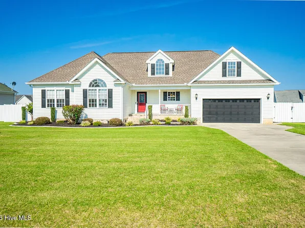 125 Brookside Way, Pikeville, NC 27863