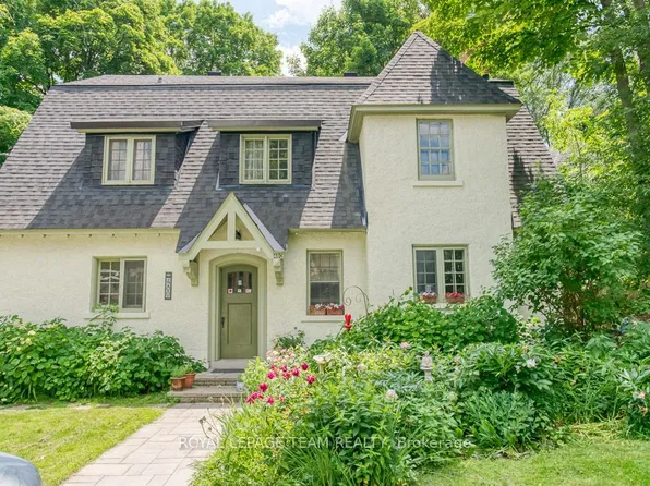 480 Oakhill Rd, Ottawa, ON K1M 1J6