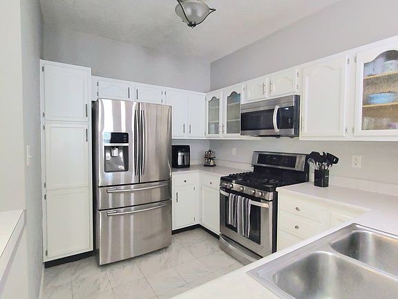 4th image of 8010 Wildwood Farms Ln