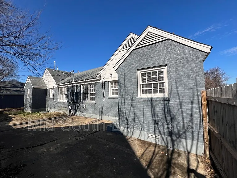 2193 Piedmont Ave — Photo 12