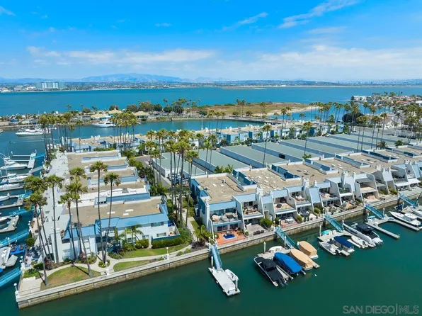 65 Antigua Ct, Coronado, CA 92118