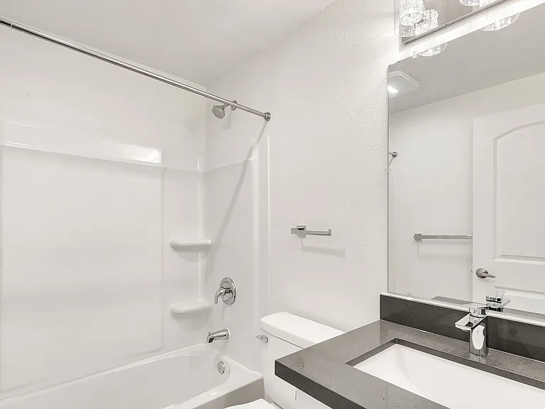 Maple Leaf Residences — Photo 26