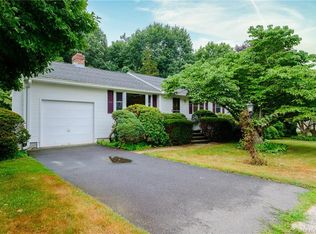 60 Ivy Rd, Plainville, CT 06062