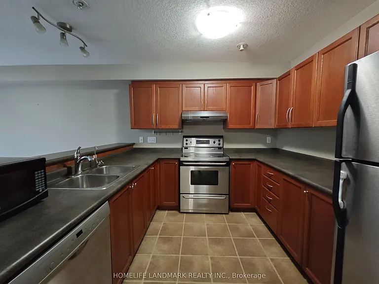 370 Sauve Cres — Photo 6