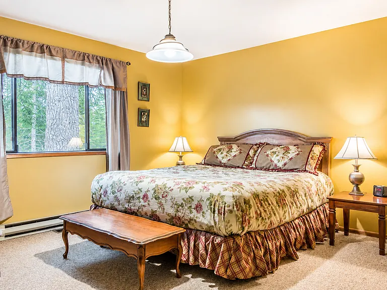 281 Syringa Heights Rd — Photo 9