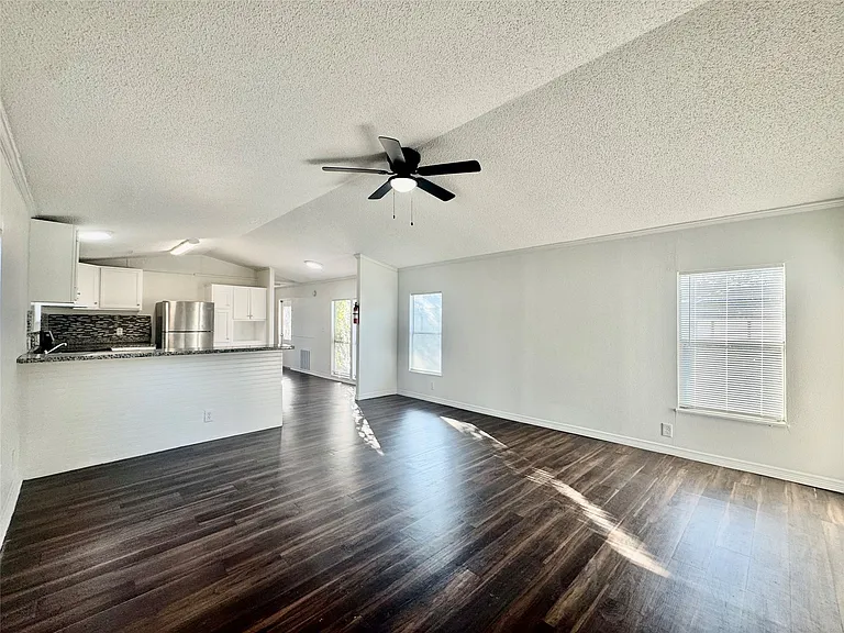 1007 Spooner St #1007 — Photo 1