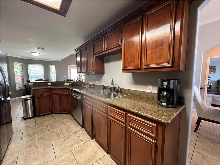 8305 Serenity Ct — Photo 6