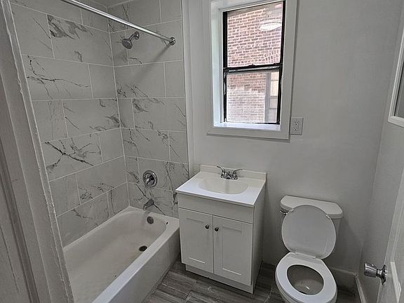 5th image of 70-74 S Arlington Ave #15