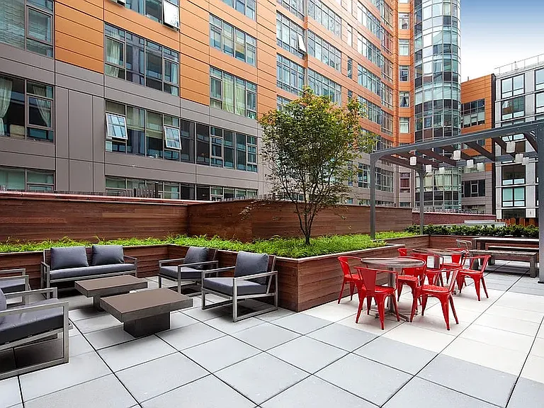 214 50th Ave #406W — Photo 8