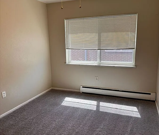 551 S Fairfax Street — Photo 7