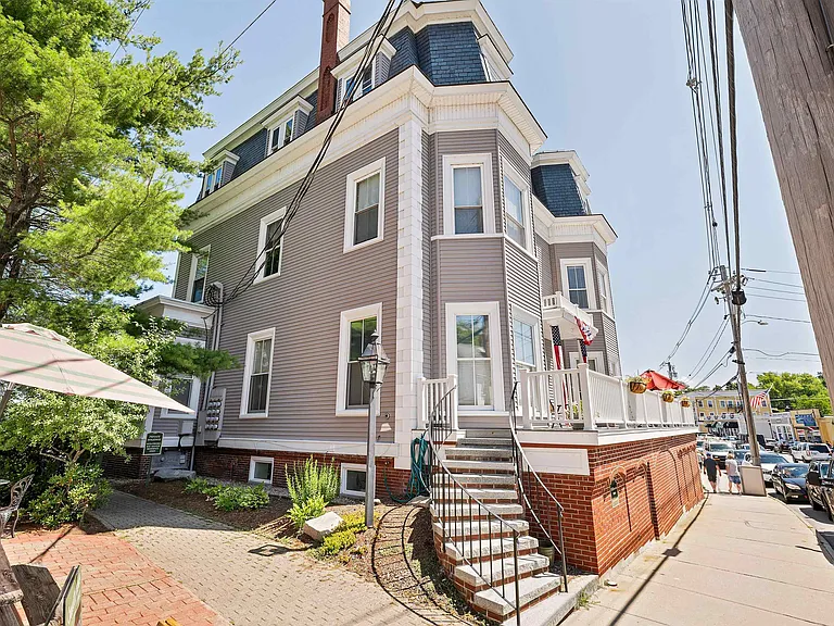 25 N Main St #5 — Photo 12
