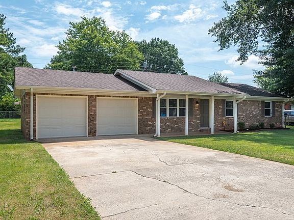 3rd image of 1611 Harding Ave