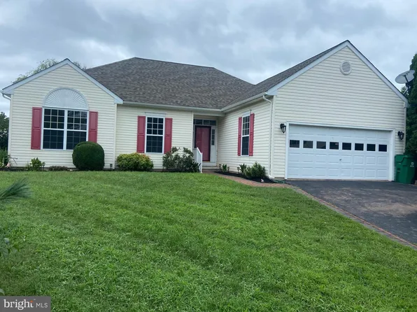 301 Seacroft Dr, Dover, DE 19904