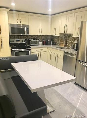 1st image of 18021 Biscayne Blvd APT 303