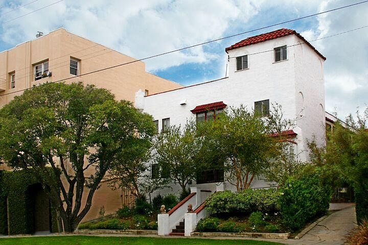 1st image of 3425 Bellevue Ave APT 3