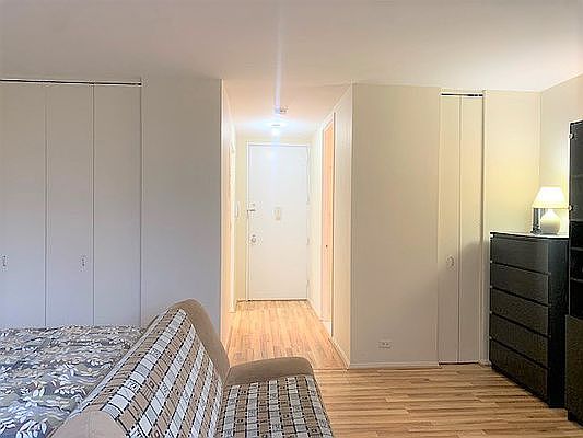 5th image of 235 E 40th St APT 26I