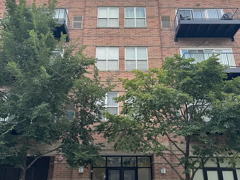647 N Green St #207 — Photo 1