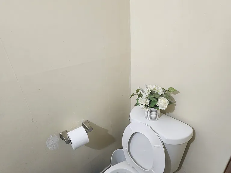 10 Kenaware Ave #1 — Photo 7