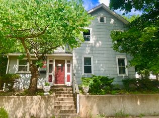 1312 E 4th St, Sterling, IL 61081